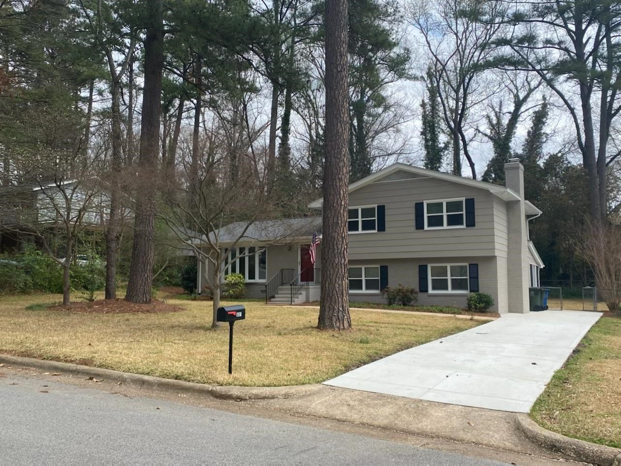 601 Old Farm Road Raleigh, NC 27606 - Photo 4 of 38 Photo 4