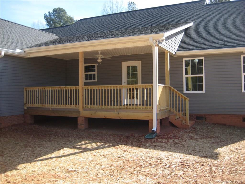 610 East Old Limestone Road York, SC 29745 - Photo 4 of 22 Gallery Image 4