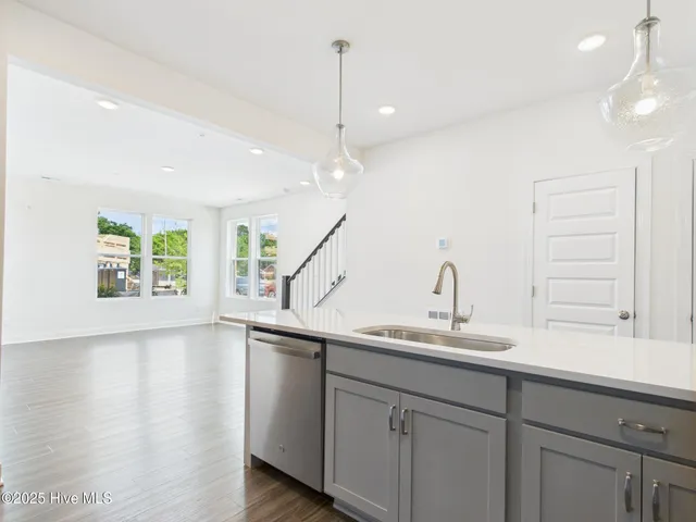 $2,350 | 1259 Shaw View Alley, Raleigh, NC 27601