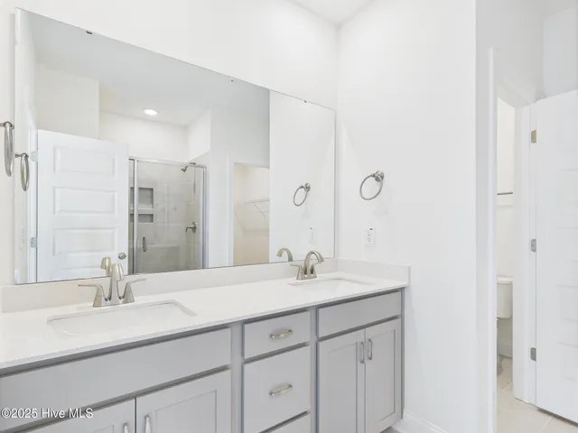 $2,350 | 1259 Shaw View Alley, Raleigh, NC 27601