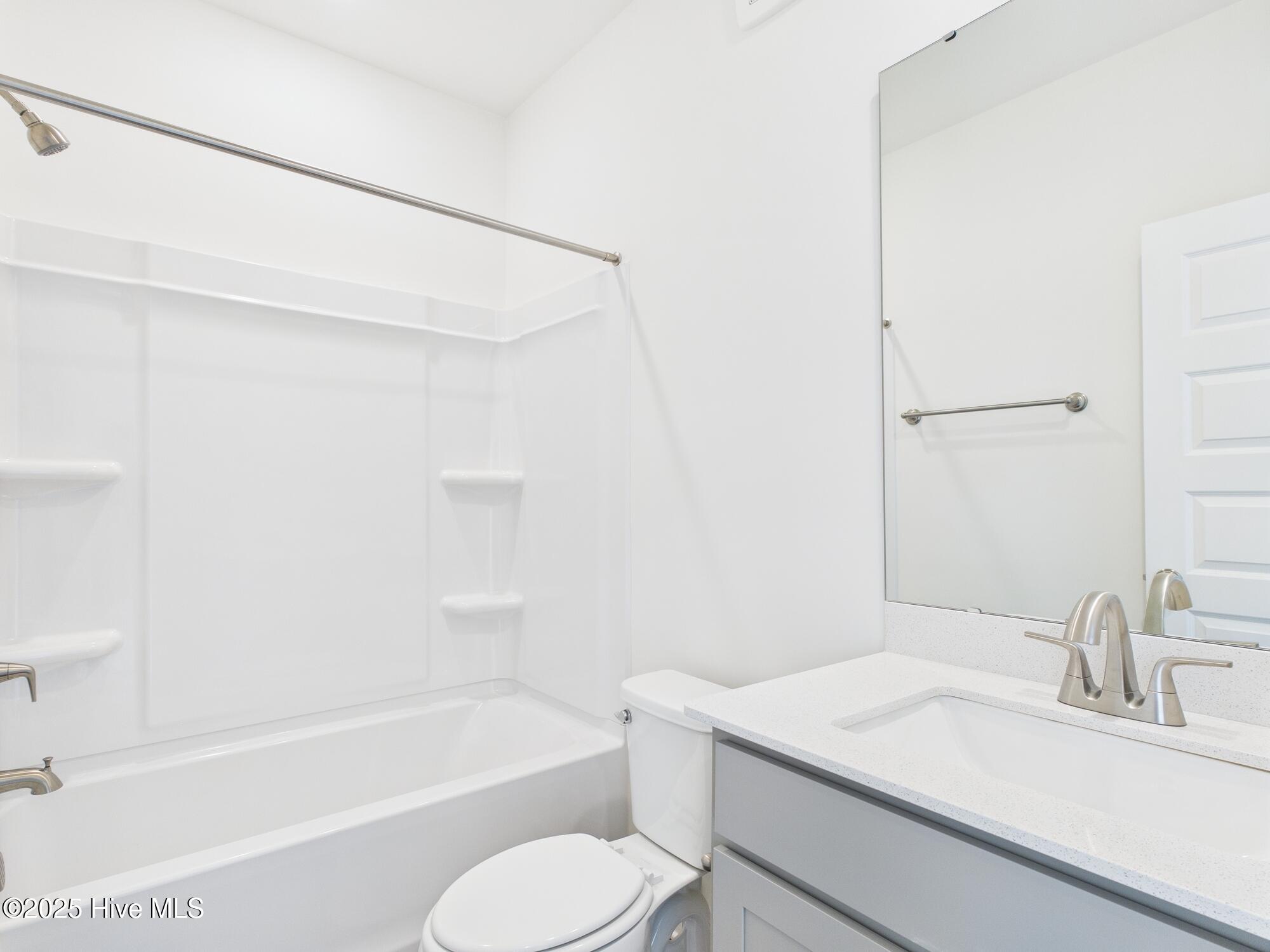 1259 Shaw View Alley Raleigh, NC 27601 - Photo 34 of 46 CAM01608G0-PR0097-STILL031