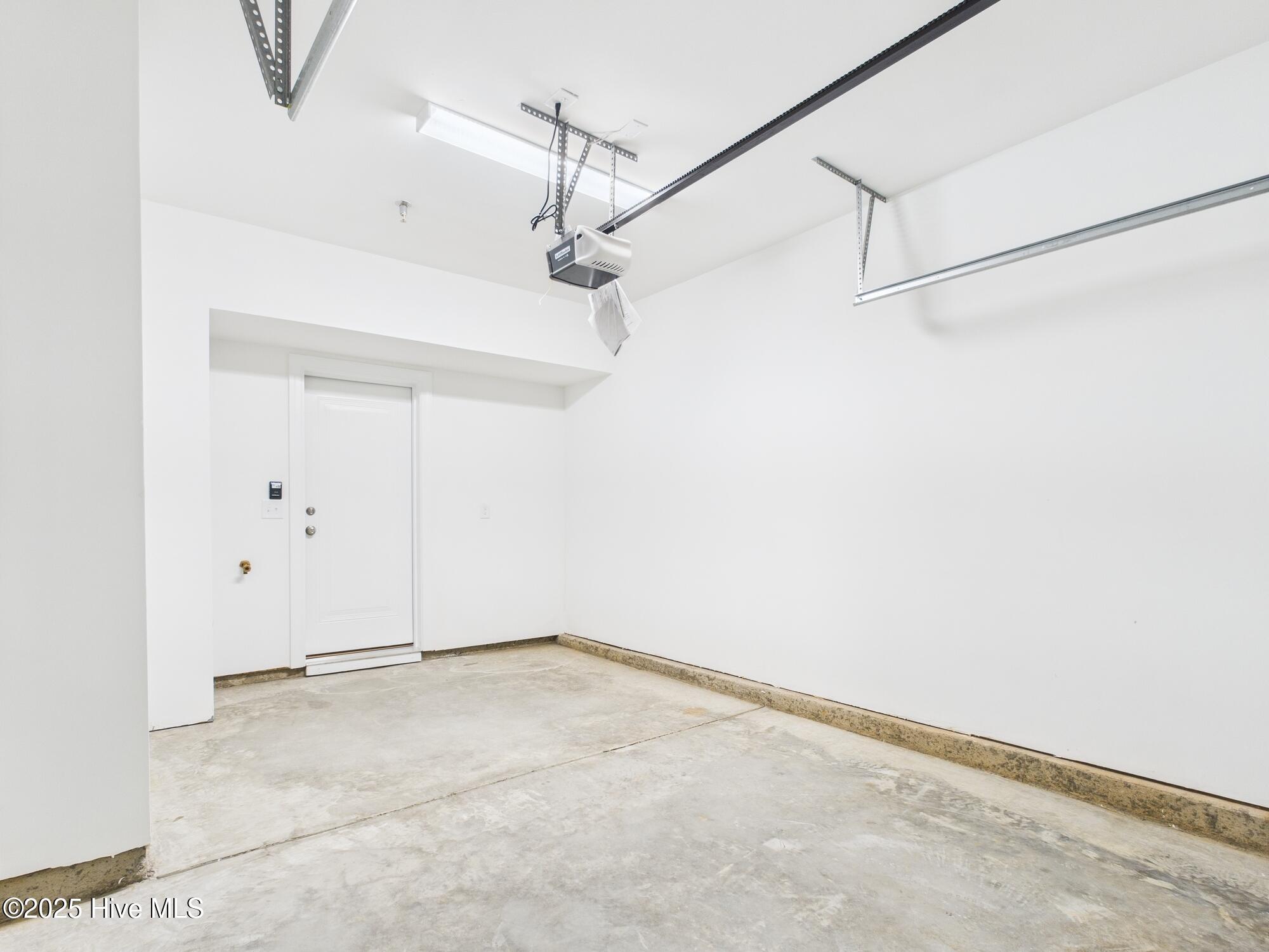 1259 Shaw View Alley Raleigh, NC 27601 - Photo 41 of 46 CAM01608G0-PR0097-STILL017