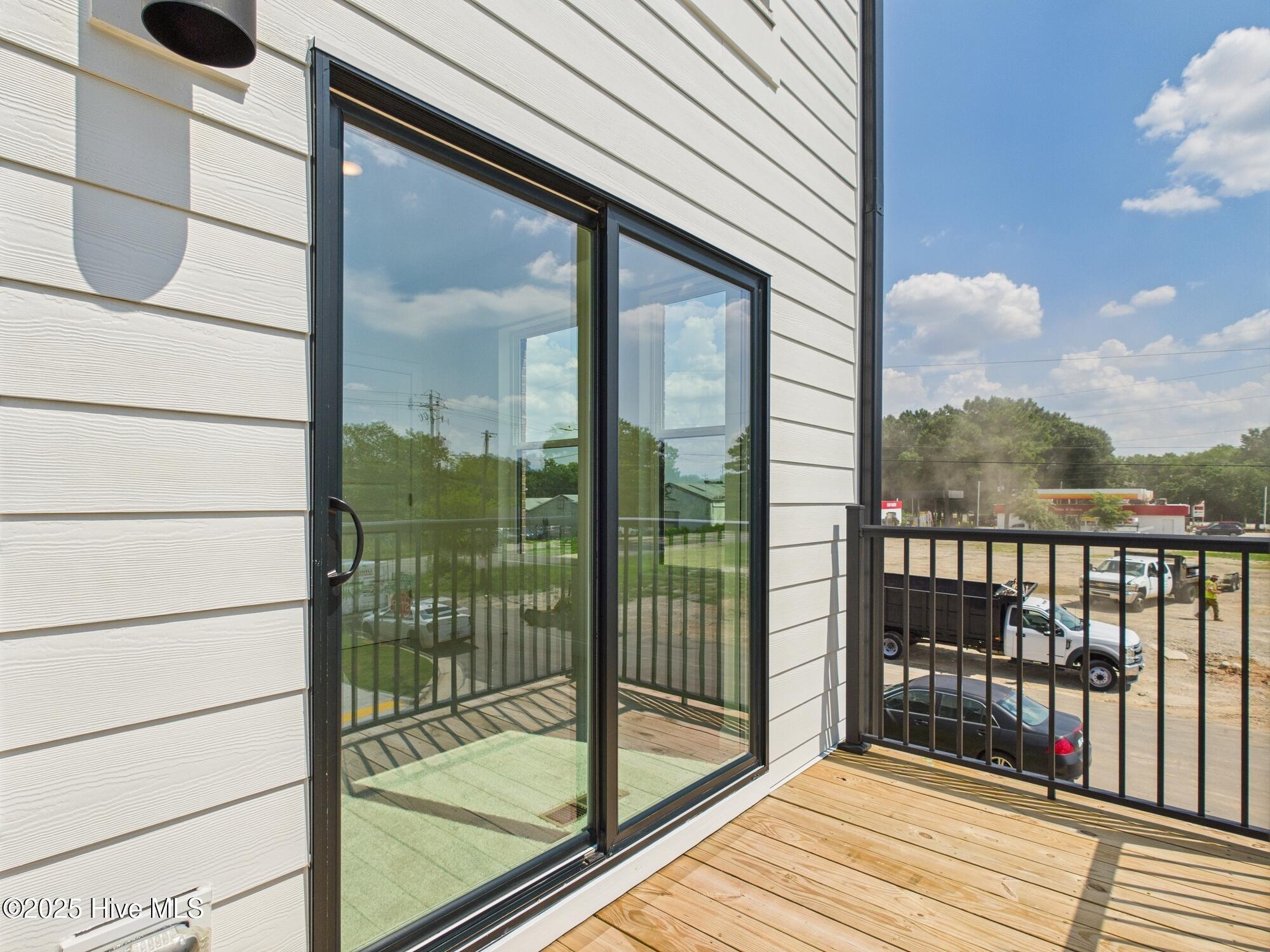 1259 Shaw View Alley Raleigh, NC 27601 - Photo 43 of 46 CAM01608G0-PR0097-STILL042