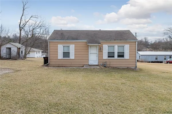 $100,000 | 1506 West William Street, Savannah, MO 64485