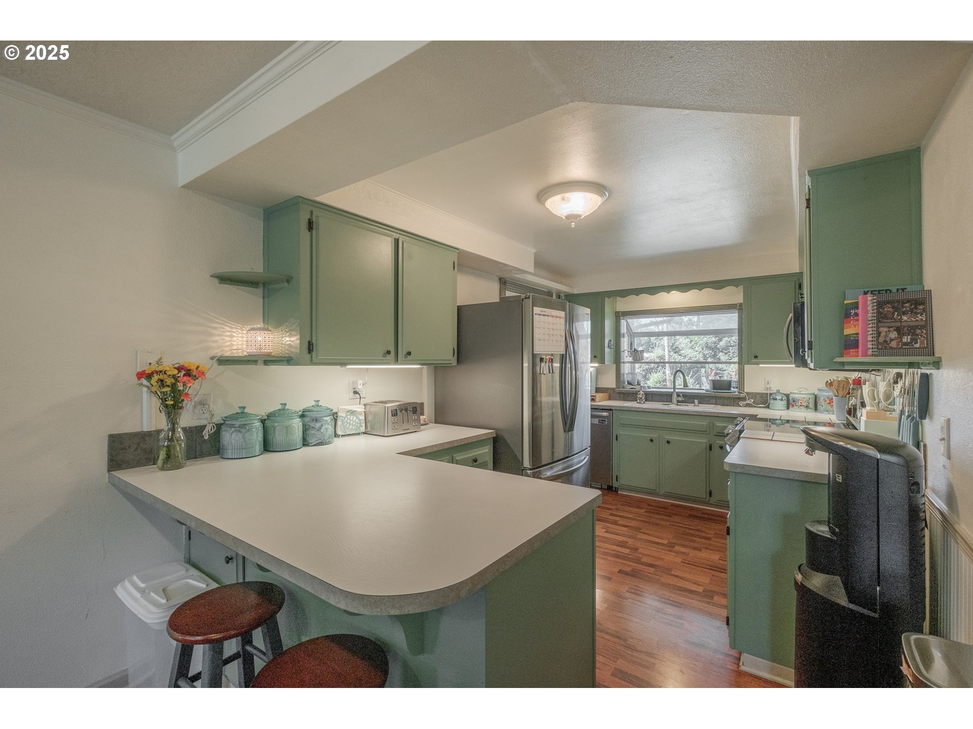 4512 Herrin Road Northeast Salem, OR 97305 - Photo 7 of 36 Gallery Image 7