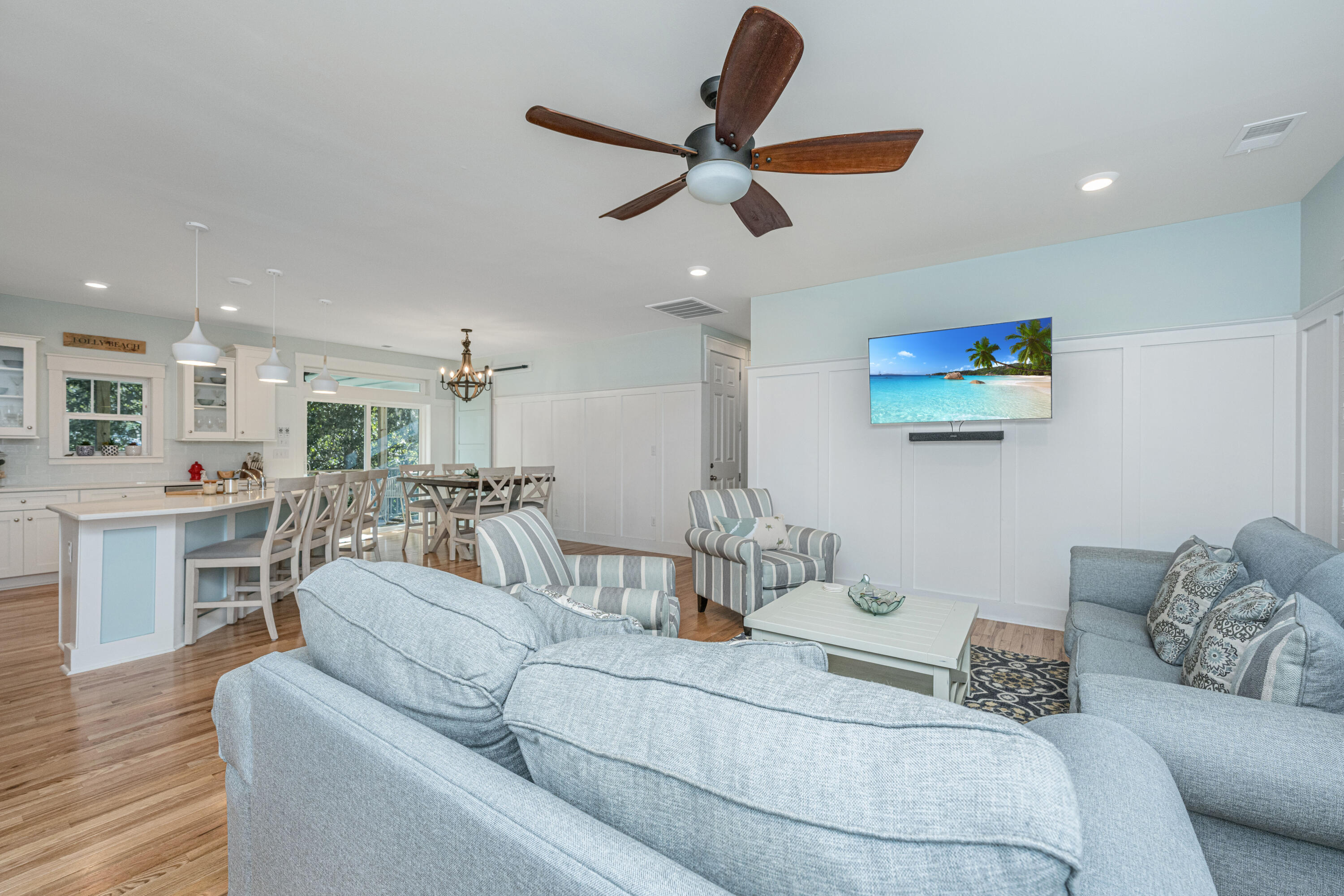 211 West Hudson Avenue Folly Beach, SC 29439 - Photo 6 of 63 211WHudsonAve015