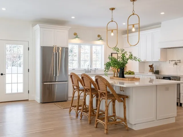 $2,659,000 | 74 Teakettle Lane, Duxbury, MA 02332