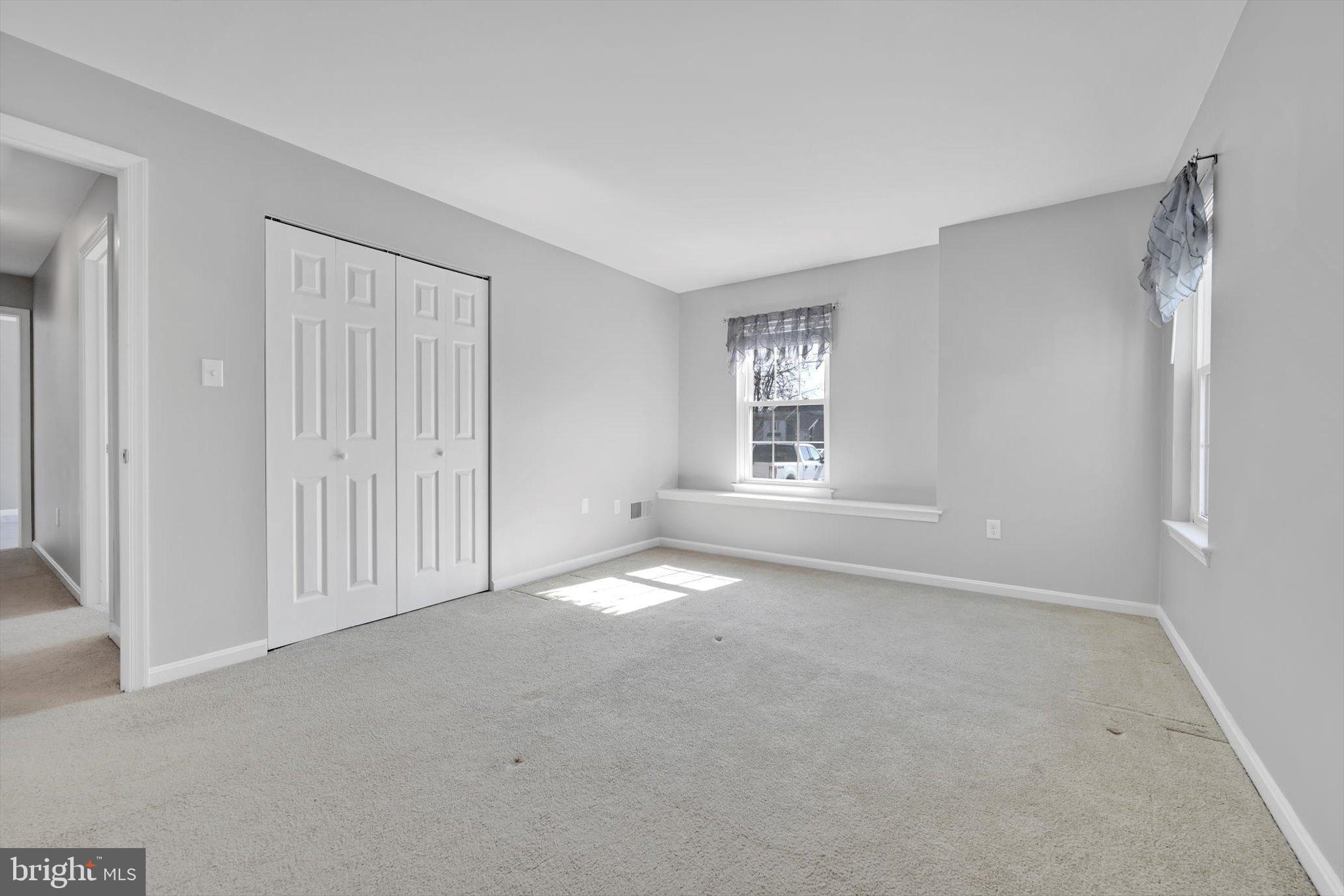 209 Greenview Drive Lancaster, PA 17601 - Photo 15 of 25 V2