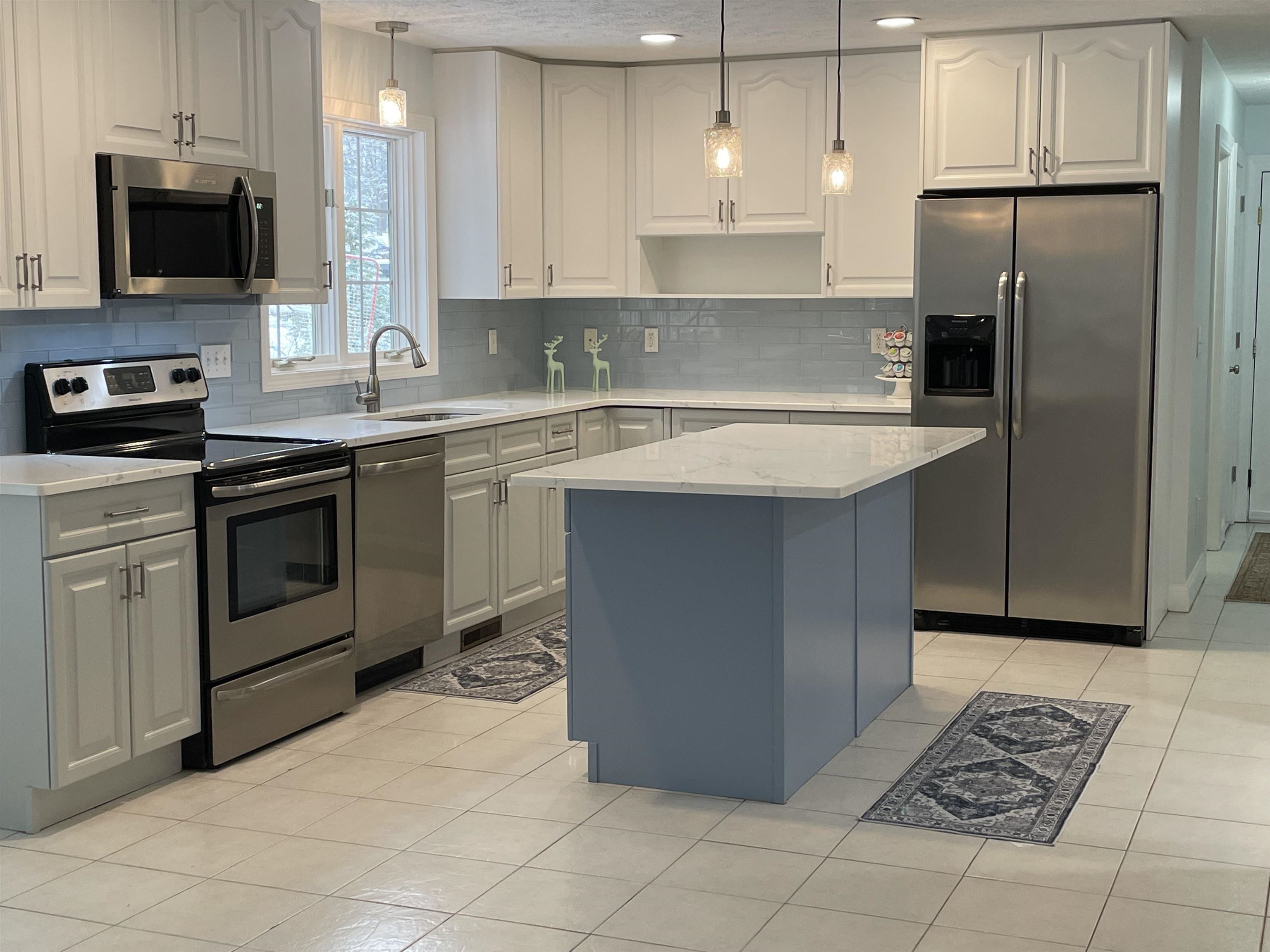 9 Captain's Way Exeter, NH 03833 - Photo 7 of 33