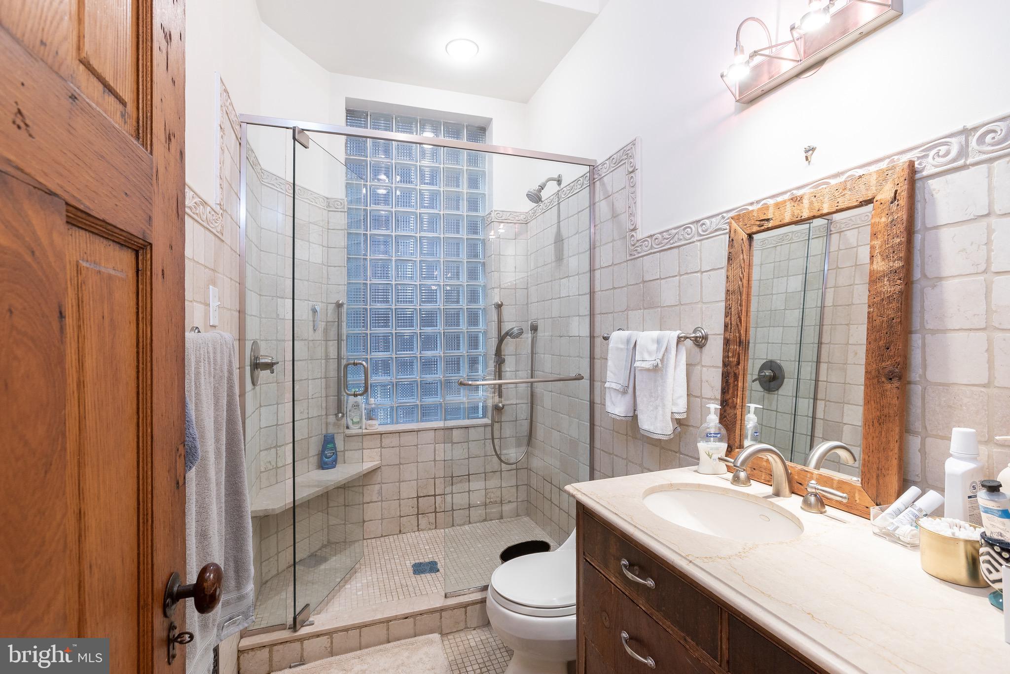 267 South 9th Street Philadelphia, PA 19107 - Photo 19 of 72