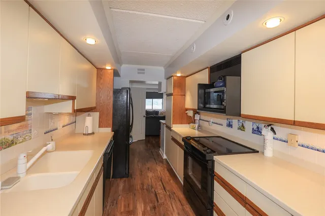 $439,000 | 11 Cliffside Drive, South Bristol, NY 14424