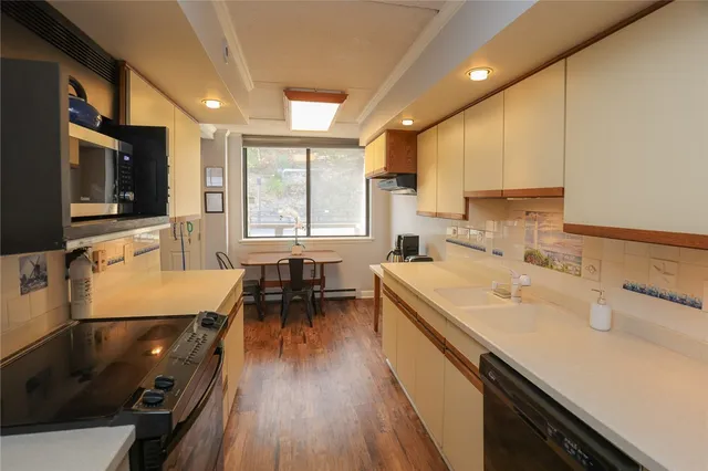 $439,000 | 11 Cliffside Drive, South Bristol, NY 14424