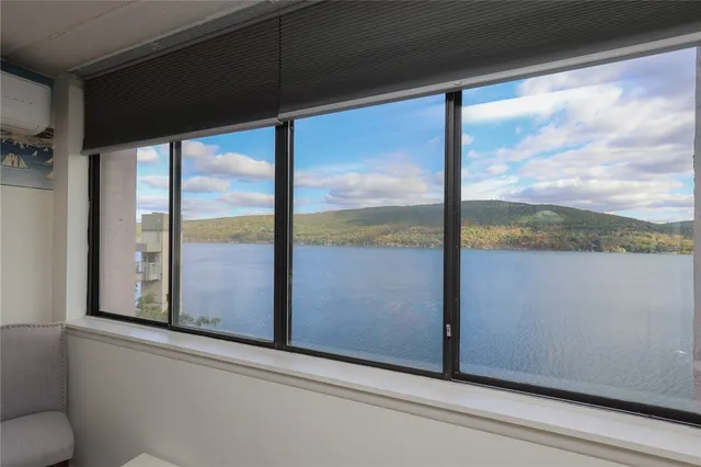 $439,000 | 11 Cliffside Drive, South Bristol, NY 14424