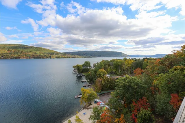 $439,000 | 11 Cliffside Drive, South Bristol, NY 14424