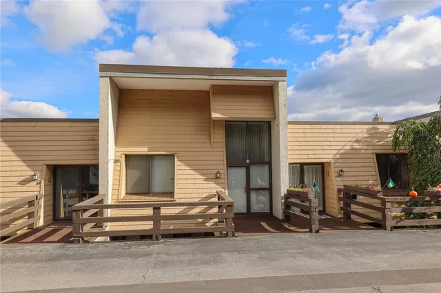 $439,000 | 11 Cliffside Drive, South Bristol, NY 14424