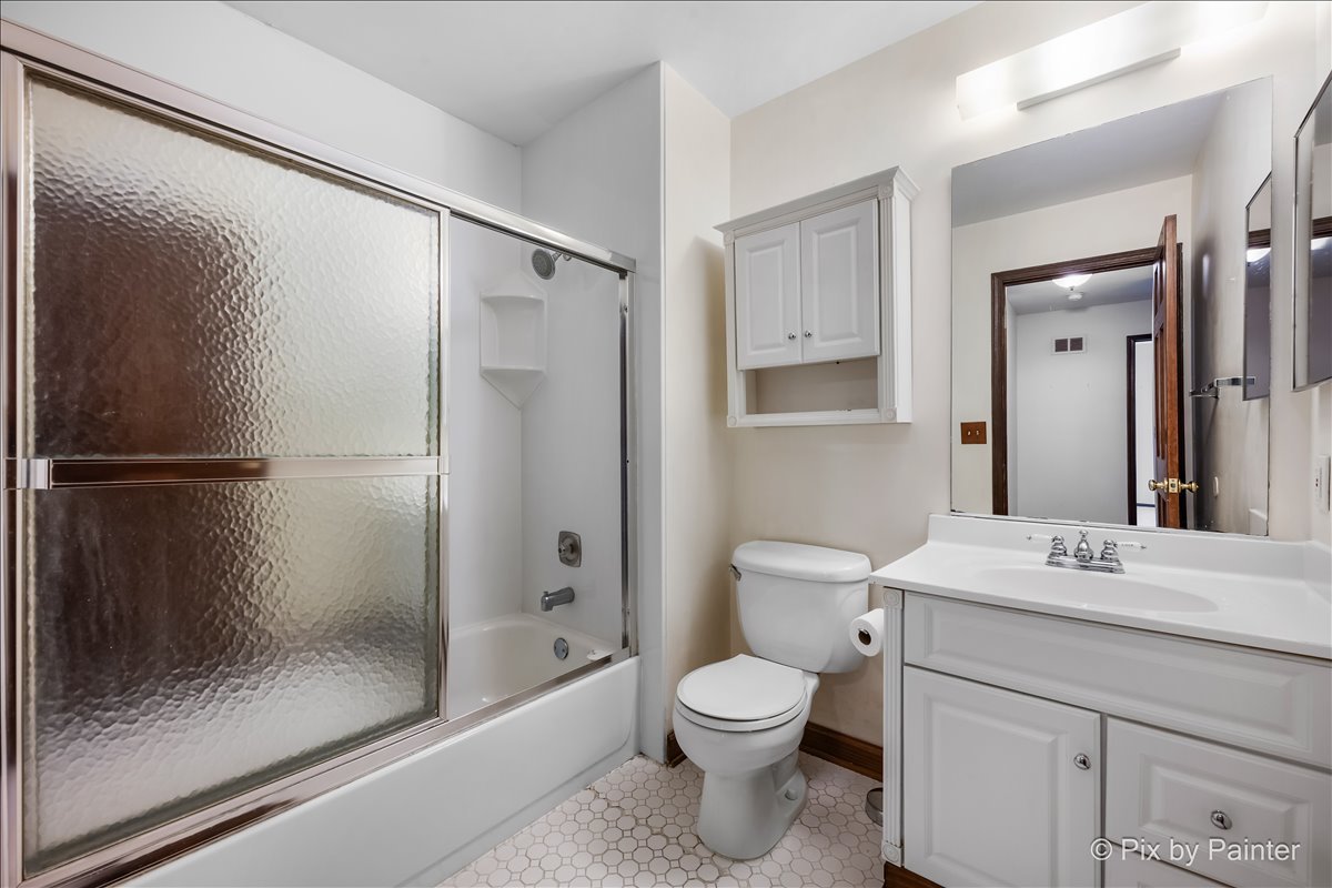 55 Duxbury Lane Cary, IL 60013 - Photo 22 of 36