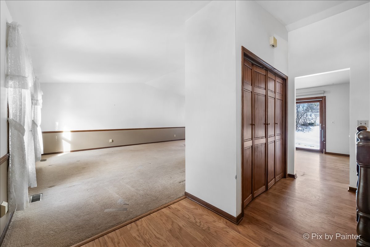 55 Duxbury Lane Cary, IL 60013 - Photo 5 of 36