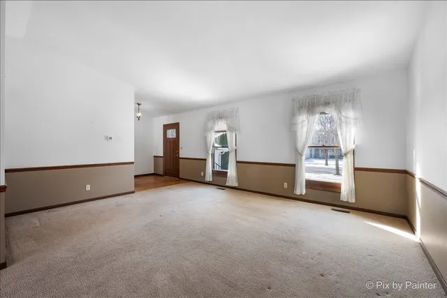 $335,000 | 55 Duxbury Lane, Cary, IL 60013