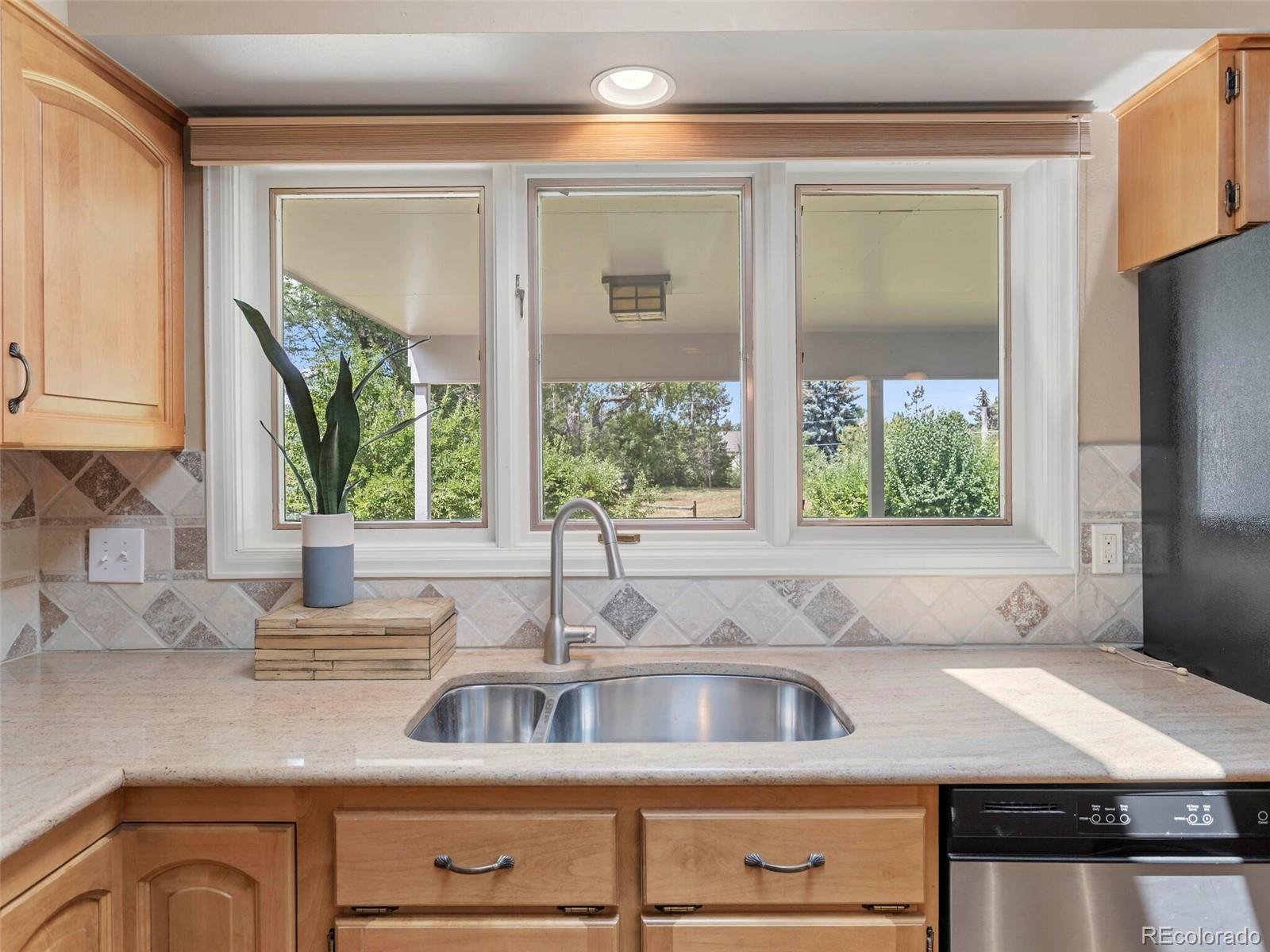 721 Front Range Road Littleton, CO 80120 - Photo 19 of 40 Gallery Image 19