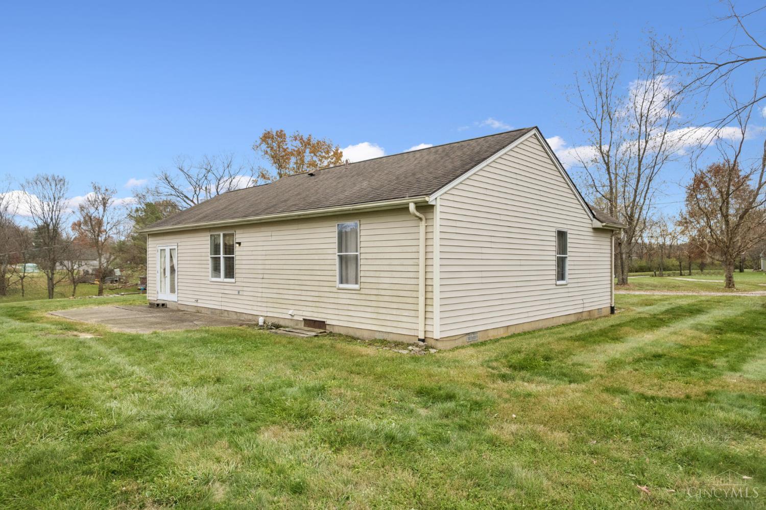 2263 Dean Road Bethel, OH 45106 - Photo 3 of 26 Gallery Image 3