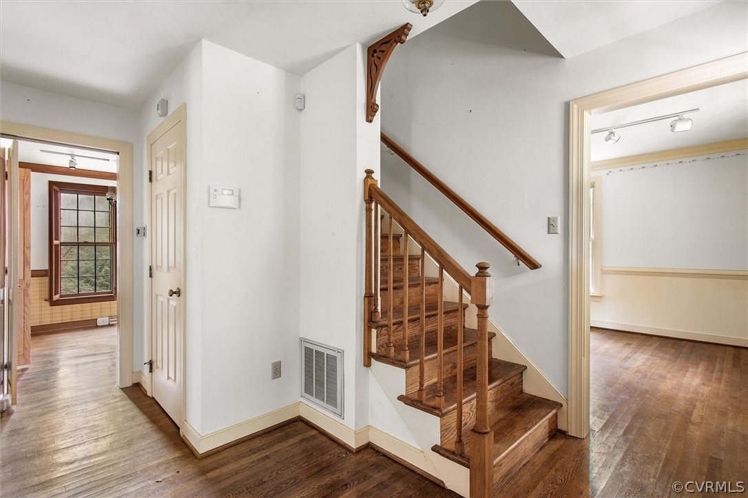 3802 Pebble Creek Road Midlothian, VA 23112 - Photo 2 of 25 a view of entryway with wooden floor