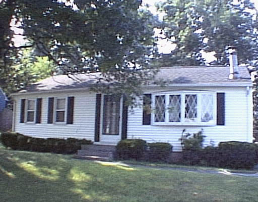 31 Leatherleaf Circle Springfield, MA 01109 - Photo 1 of 1 Gallery Image 1