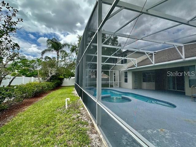 806 Winder Oaks Drive Gotha, FL 34734 - Photo 37 of 47 a view of a backyard with sitting area