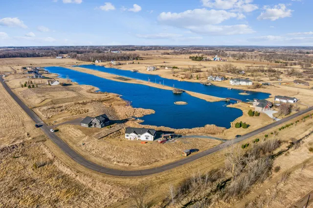 $589,900 | 35647 Oxford Avenue, Center City, MN 55012