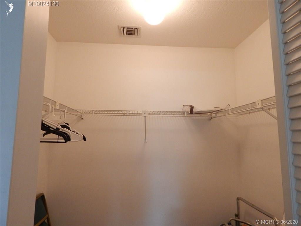 2950 Southeast Ocean Boulevard, Unit 1225 Stuart, FL 34996 - Photo 32 of 39 a close view of shower