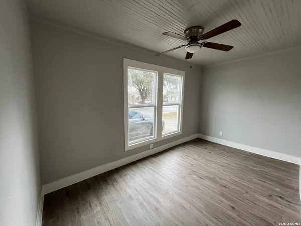 $1,000 | 107 Stanley Court, Unit 3, San Antonio, TX 78214