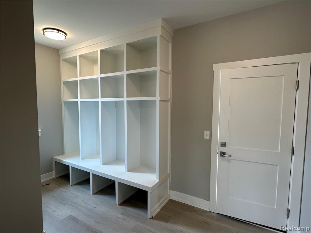 19400 Newburgh Road Livonia, MI 48152 - Photo 5 of 36 Gallery Image 5