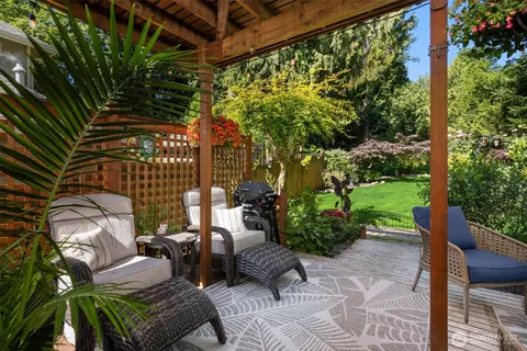 $498,000 | 19131 Harris Avenue Northeast, Suquamish, WA 98392