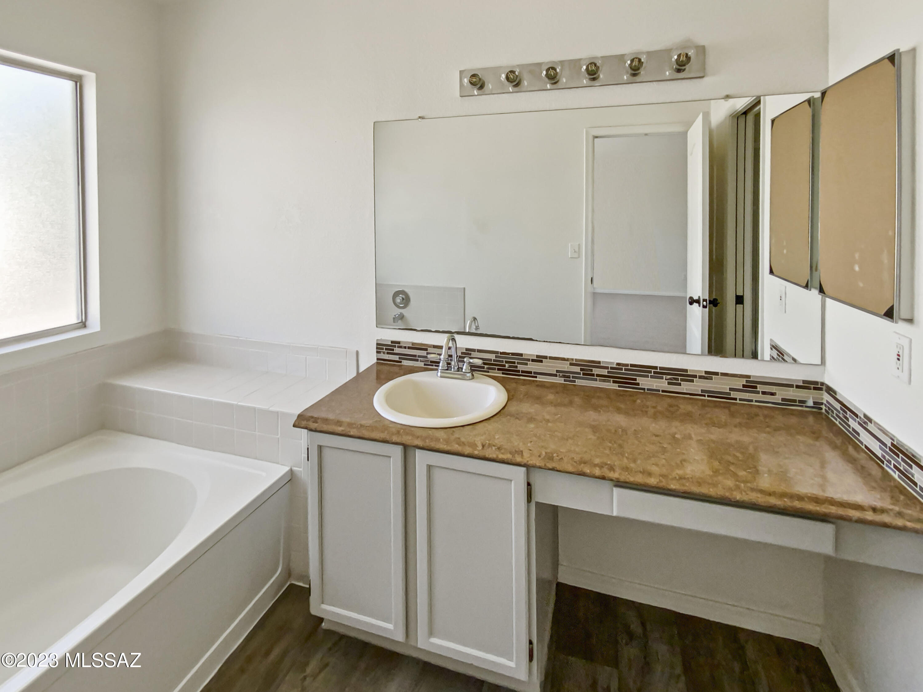 7316 West Maple Ridge Drive Tucson, AZ 85743 - Photo 15 of 19