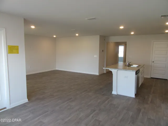 $1,895 | 4015 Pioneer Lane, Panama City, FL 32404