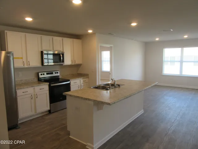 $1,895 | 4015 Pioneer Lane, Panama City, FL 32404