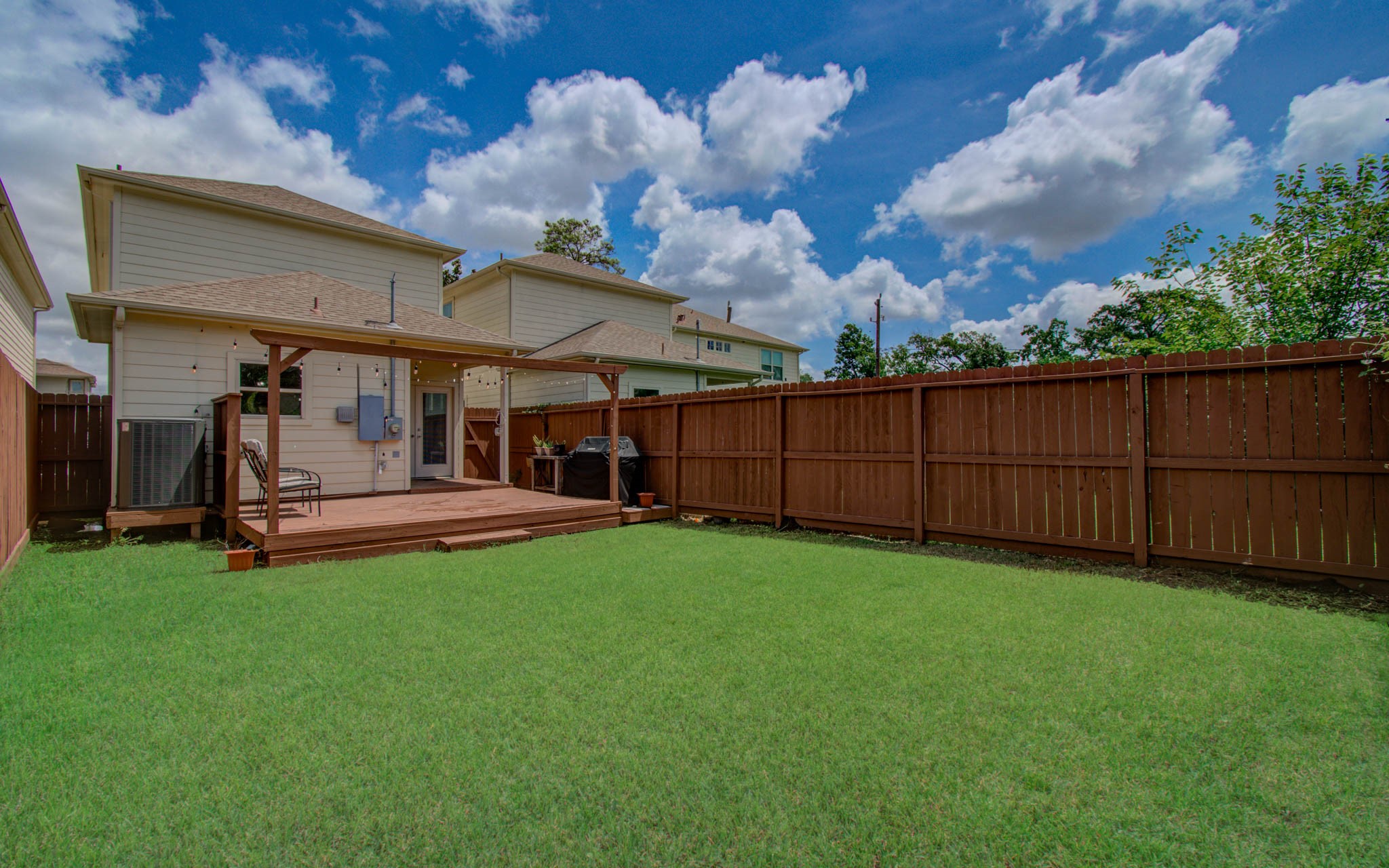 624 East 39th Street Houston, TX 77022 - Photo 35 of 37