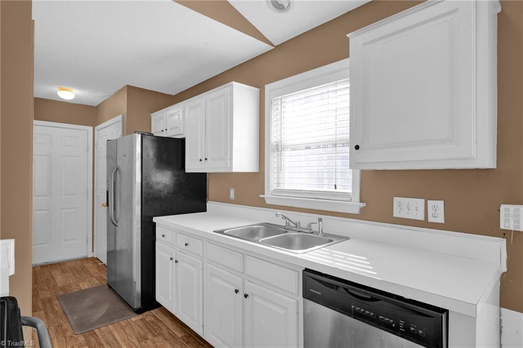 4606 Meadowcroft Road Greensboro, NC 27406 - Photo 12 of 27 Gallery Image 12