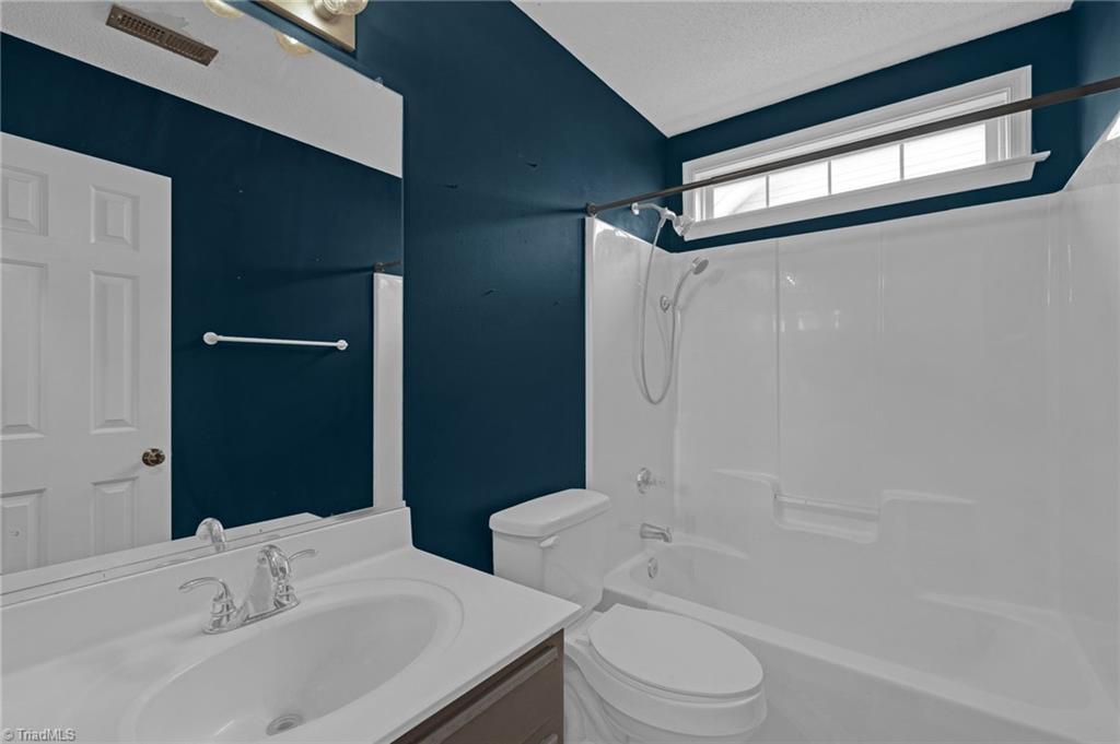 4606 Meadowcroft Road Greensboro, NC 27406 - Photo 19 of 27 Gallery Image 19
