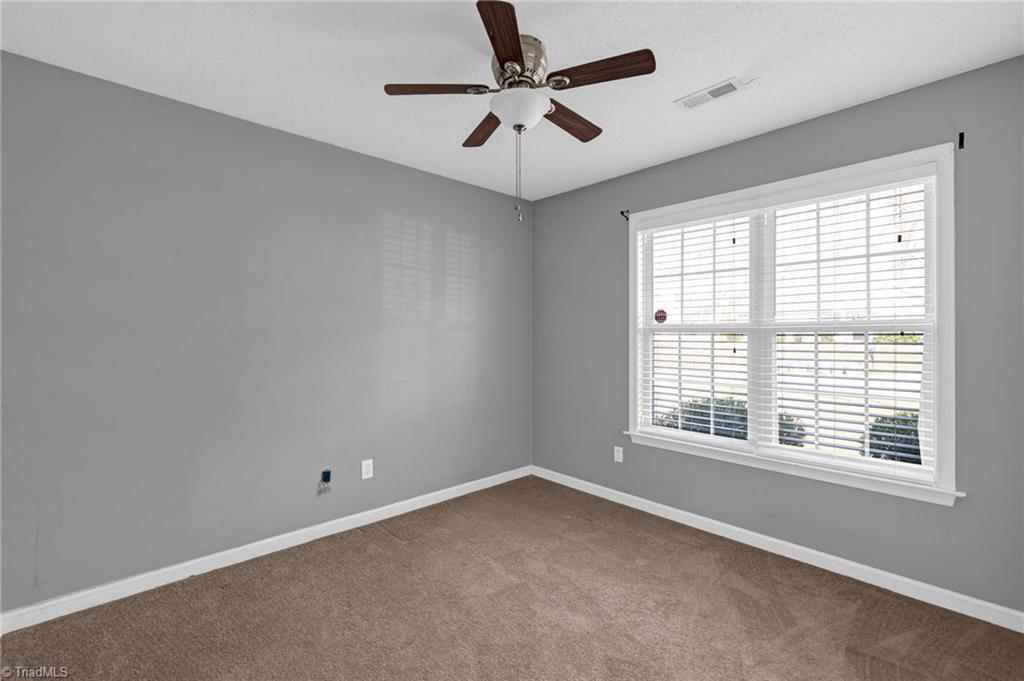 4606 Meadowcroft Road Greensboro, NC 27406 - Photo 20 of 27 Gallery Image 20