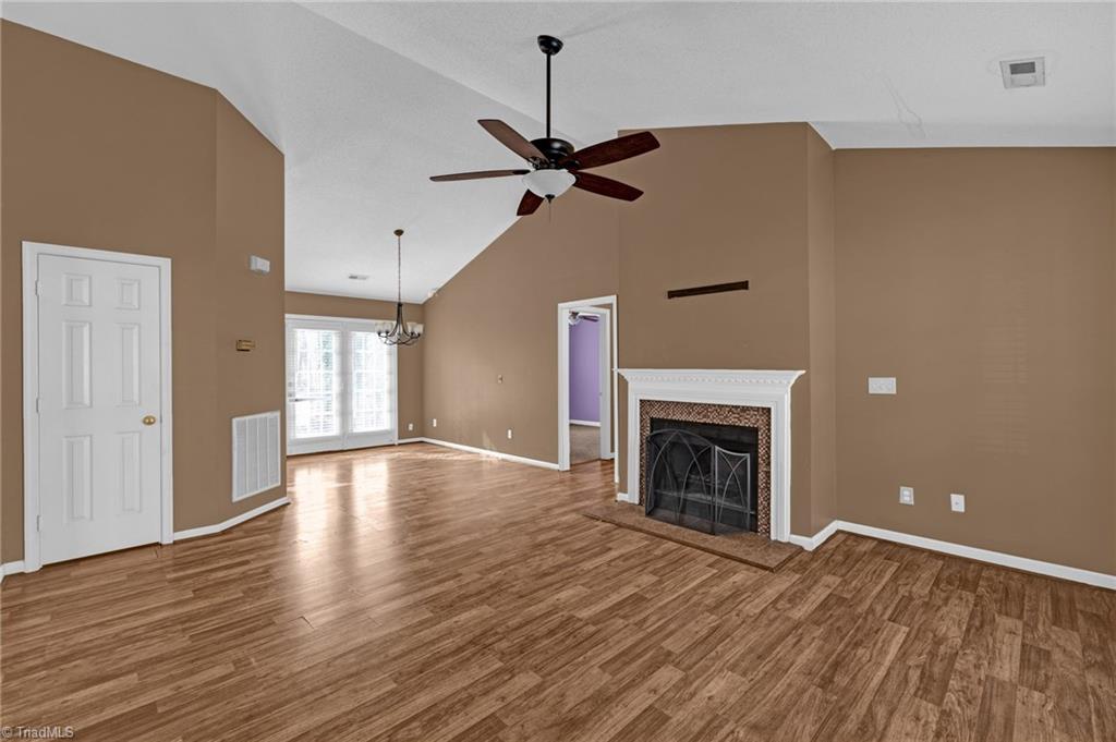 4606 Meadowcroft Road Greensboro, NC 27406 - Photo 4 of 27 Gallery Image 4