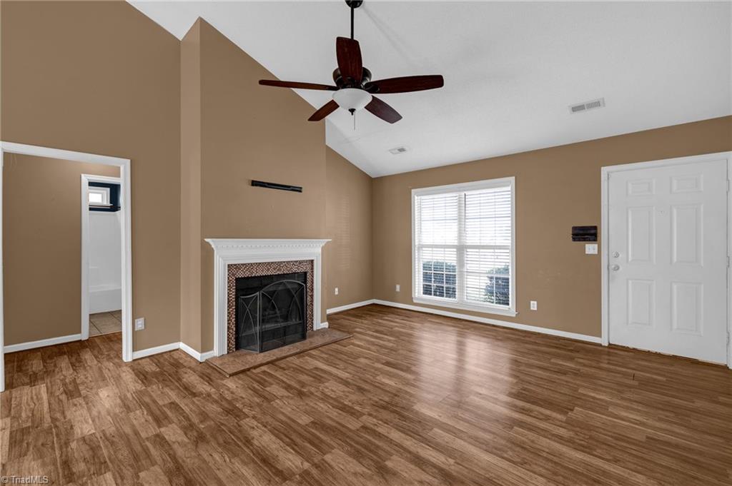 4606 Meadowcroft Road Greensboro, NC 27406 - Photo 5 of 27 Gallery Image 5
