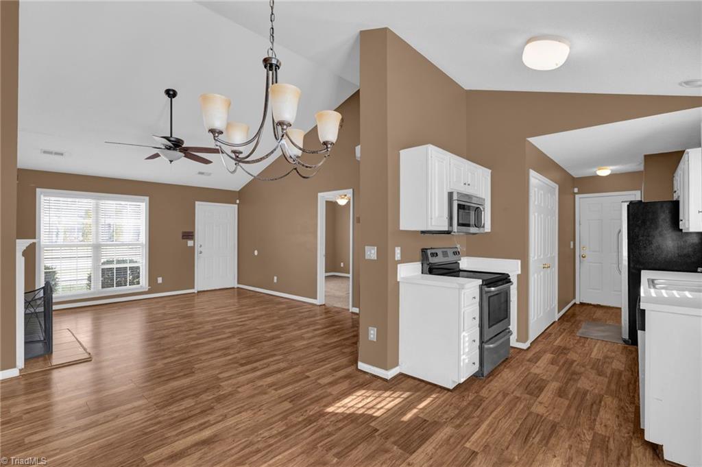 4606 Meadowcroft Road Greensboro, NC 27406 - Photo 9 of 27 Gallery Image 9