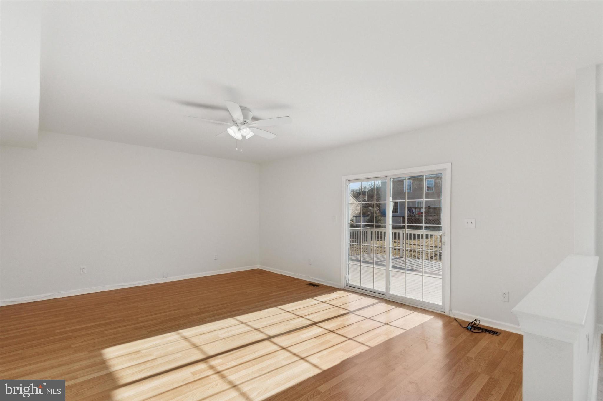 4420 Kelly Lane Reading, PA 19606 - Photo 11 of 25 an empty room with a window