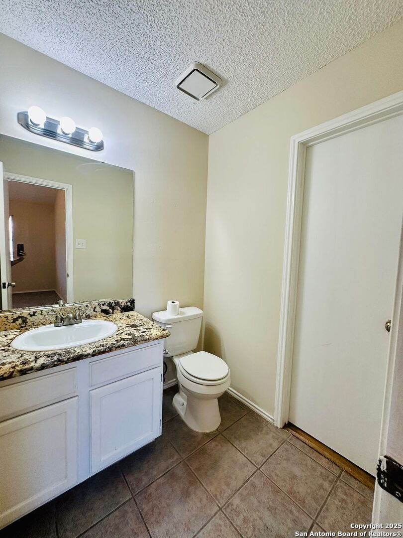 7906 Forest Ranch Live Oak, TX 78233 - Photo 23 of 29