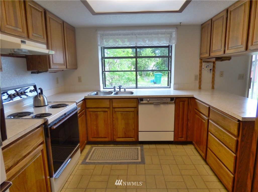 6413 Armar Road Marysville, WA 98270 - Photo 8 of 24 Gallery Image 8