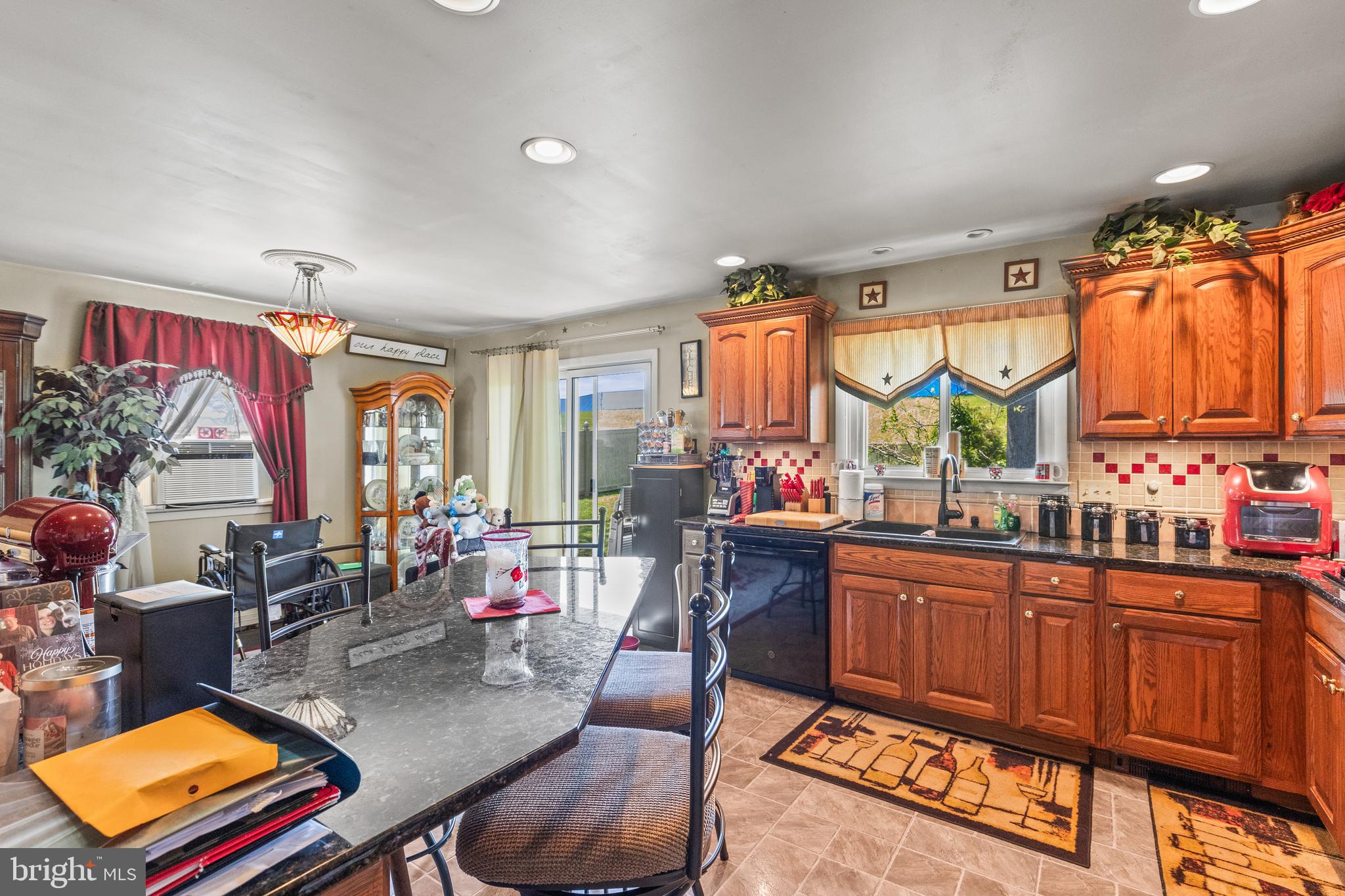 210 Melvale Road Dallastown, PA 17313 - Photo 8 of 35