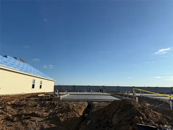 a view of a big yard