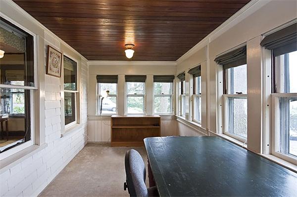 32 Ridgeway Avenue Needham, MA 02492 - Photo 13 of 29