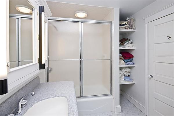 32 Ridgeway Avenue Needham, MA 02492 - Photo 17 of 29