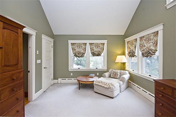 32 Ridgeway Avenue Needham, MA 02492 - Photo 18 of 29